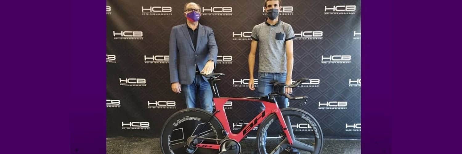 Ander Okamika: «el ciclismo ofrece muchas más garantías económicas que el triatlón»